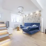 Baburizza Villa *