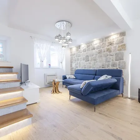 Baburizza Villa *